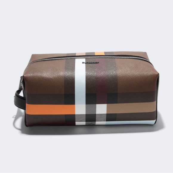 BURBERRY TRAVEL POUCH DARK BIRCH BROWN. 26 - Picture 1 of 13